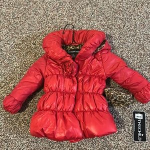 Girls Size 2 T Winter Coat with Matching Gloves & Removable Hood. New with Tags